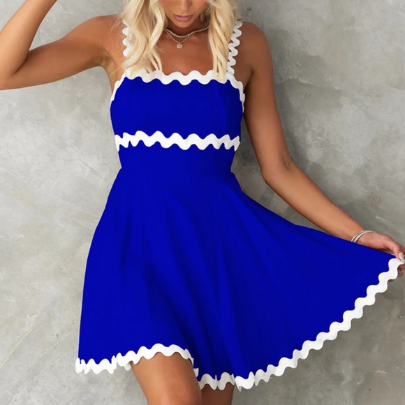 Contour Charm Square Neck Dress - Blue - Picture 4 of 8